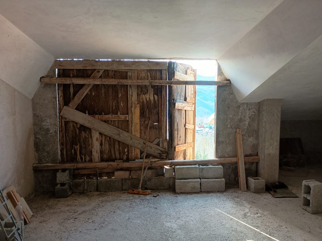 Detached house with garage in the urban centre (via Sant’Antonio, snc)