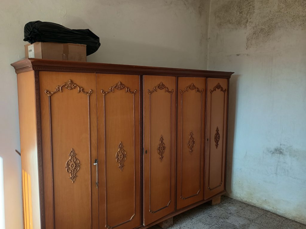 Casa indipendente con terreno (c.da Mastroluca, 64)