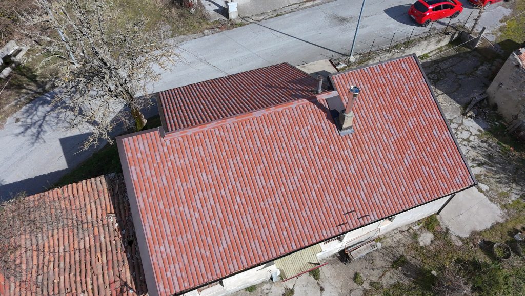 Casa indipendente con terreno (c.da Mastroluca, 64)