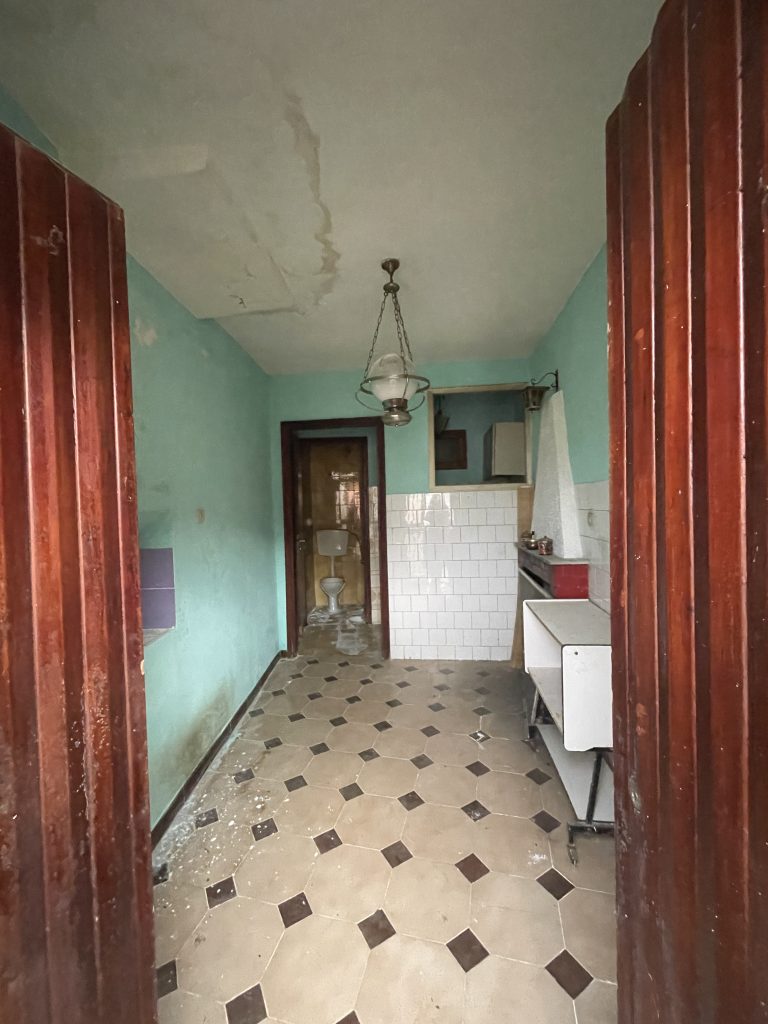 Casa indipendente con giardino nel centro storico (via Bembo 10-12)