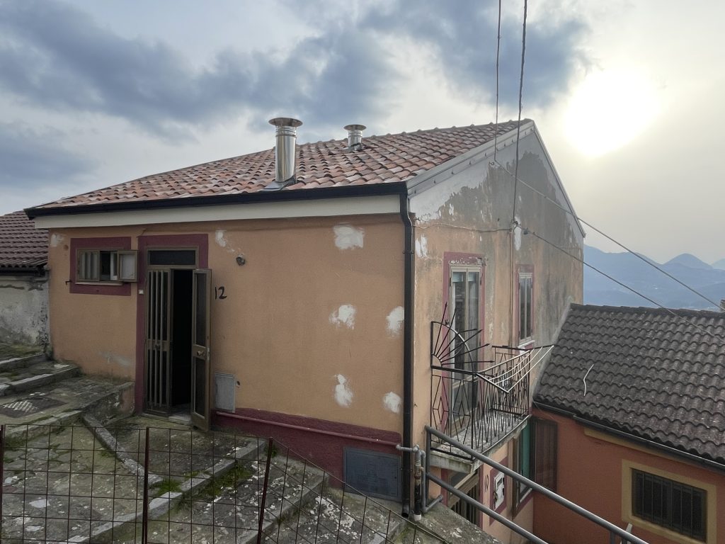 Casa indipendente con giardino nel centro storico (via Bembo 10-12)