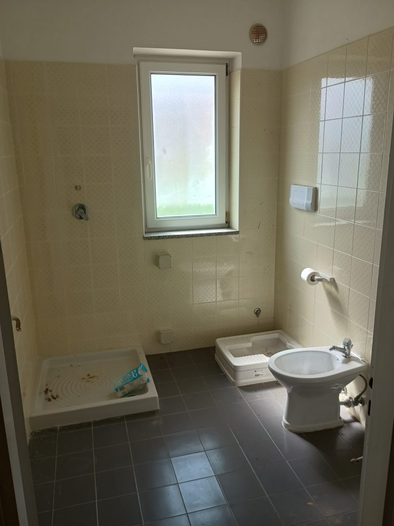 Villa with land and panoramic view (c.da Pietraferrata, 41)