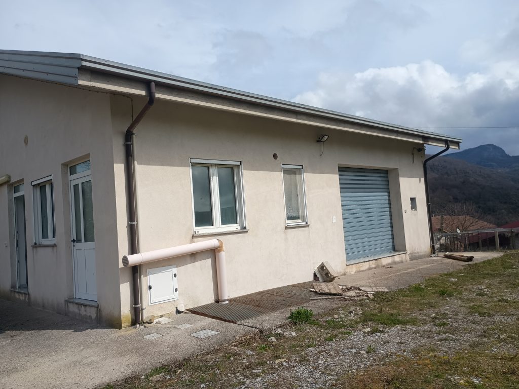 Villa with land and panoramic view (c.da Pietraferrata, 41)