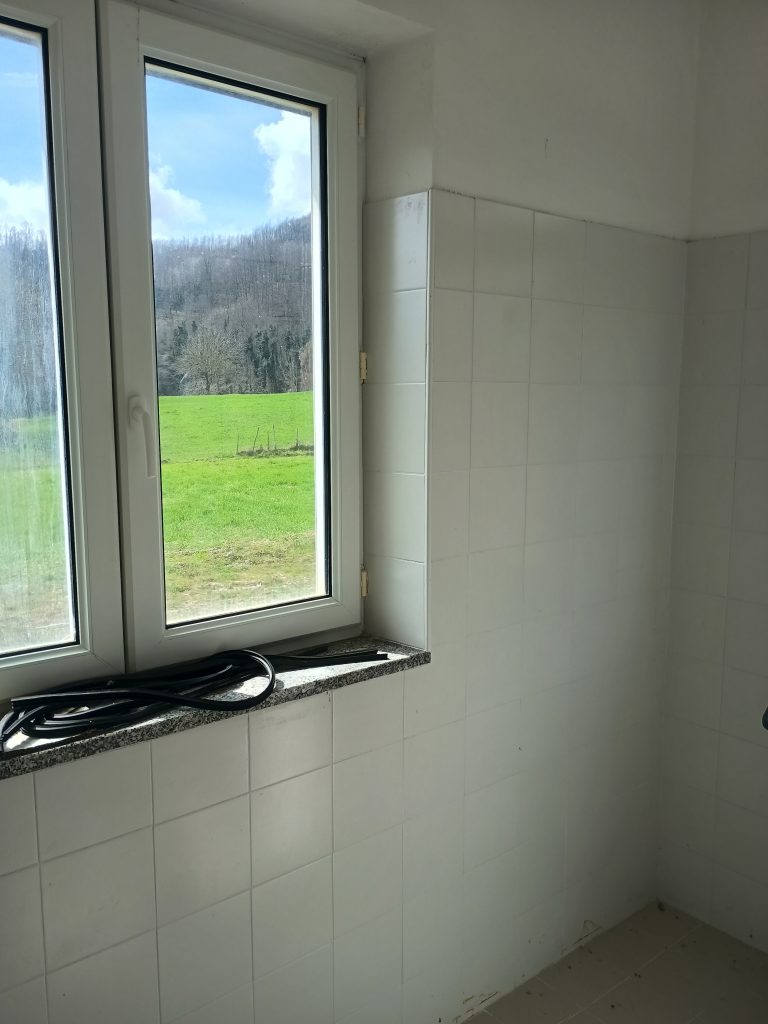 Villa with land and panoramic view (c.da Pietraferrata, 41)