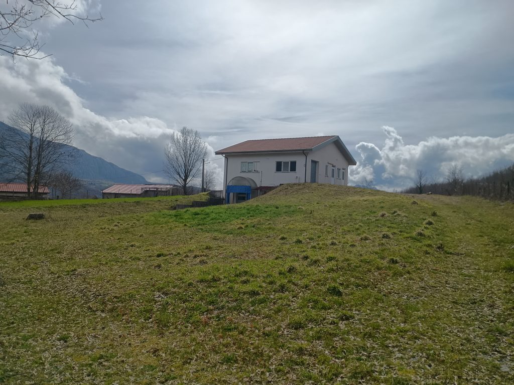 Villa with land and panoramic view (c.da Pietraferrata, 41)