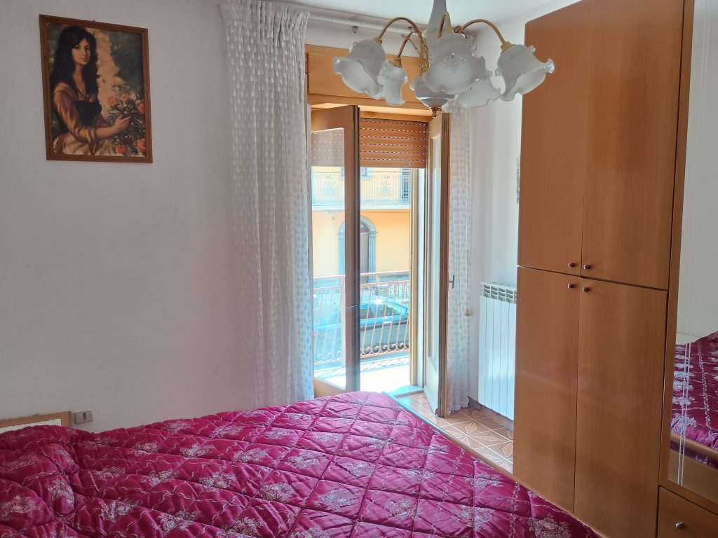 Apartment with attached studio flat (c.da Preti, 44)