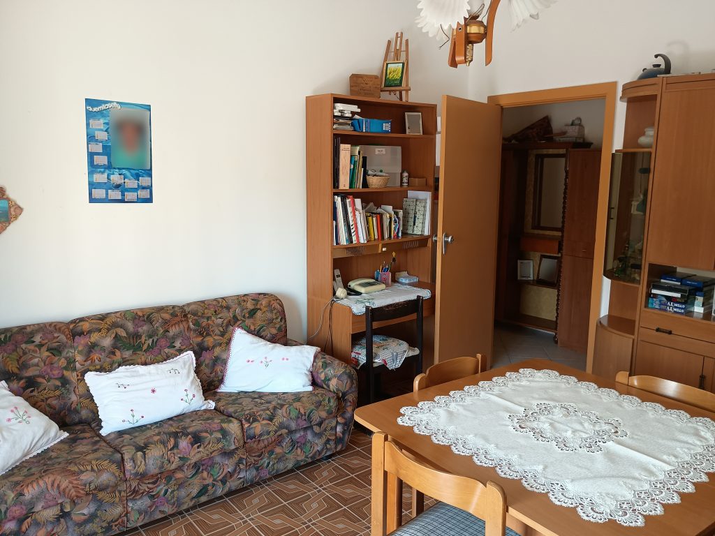 Apartment with attached studio flat (c.da Preti, 44)