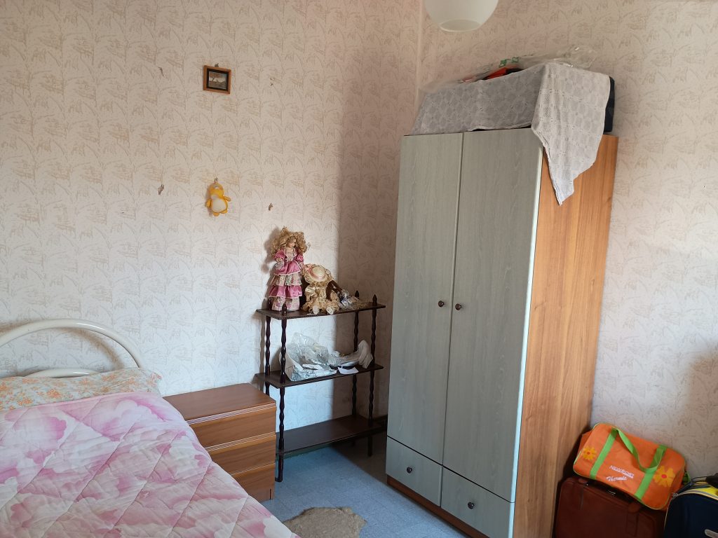 Apartment with attached studio flat (c.da Preti, 44)