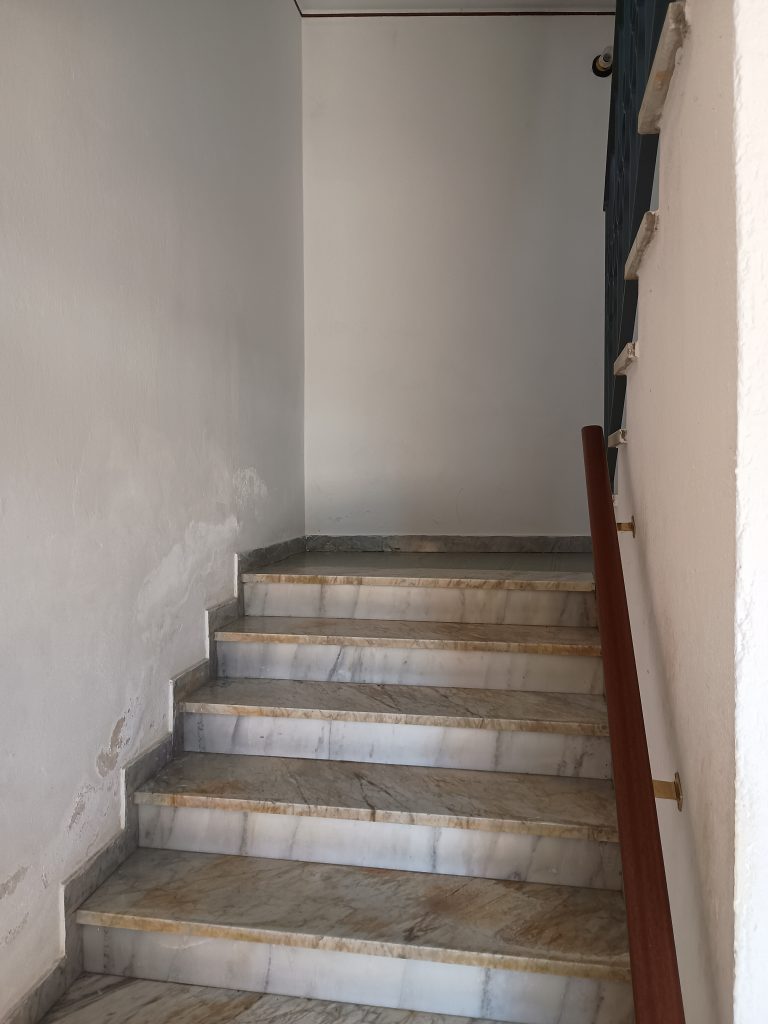 Apartment with attached studio flat (c.da Preti, 44)