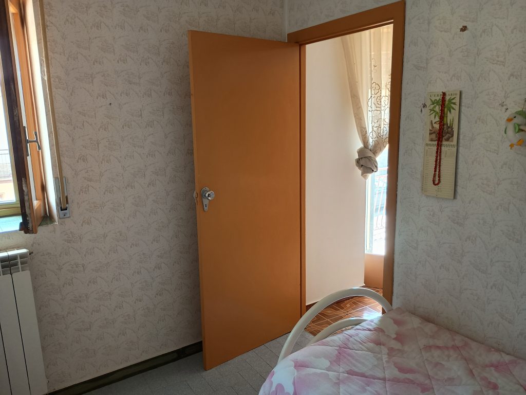 Apartment with attached studio flat (c.da Preti, 44)