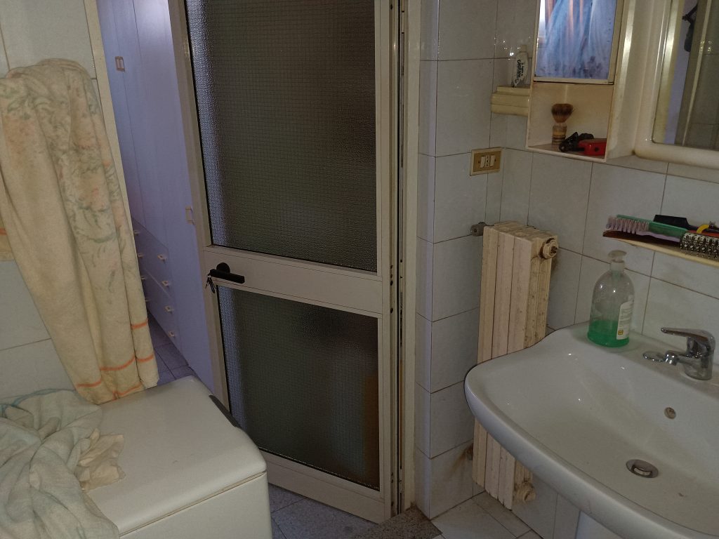 Apartment with attached studio flat (c.da Preti, 44)