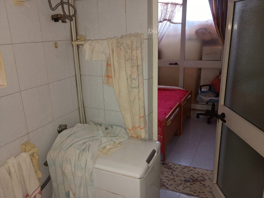 Apartment with attached studio flat (c.da Preti, 44)