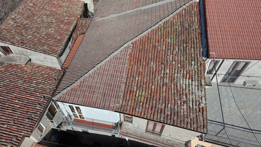 Detached house in the historic center (via Dante 76)