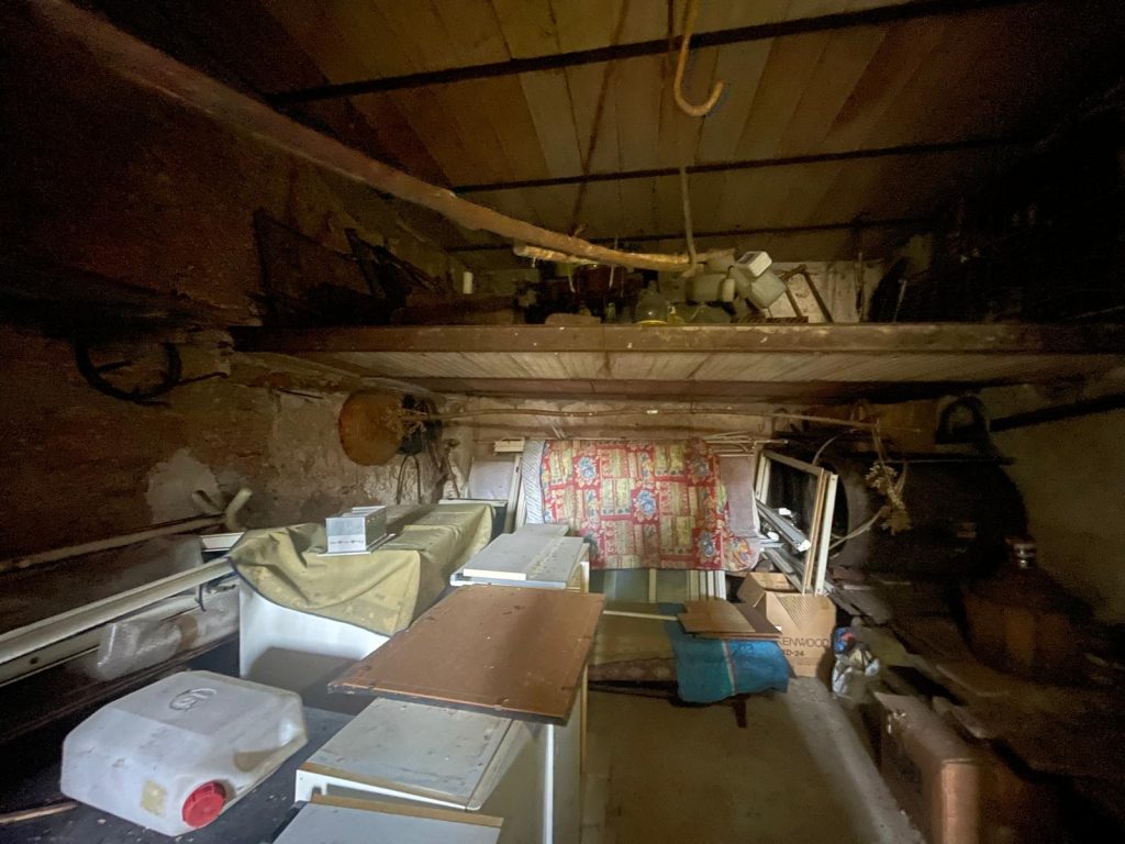 Detached house in the historic center (via Dante 76)