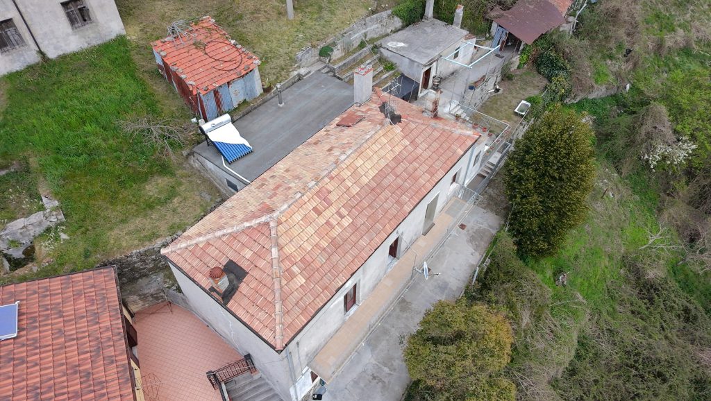 Detached house with land (c.da Mastroluca, 50)