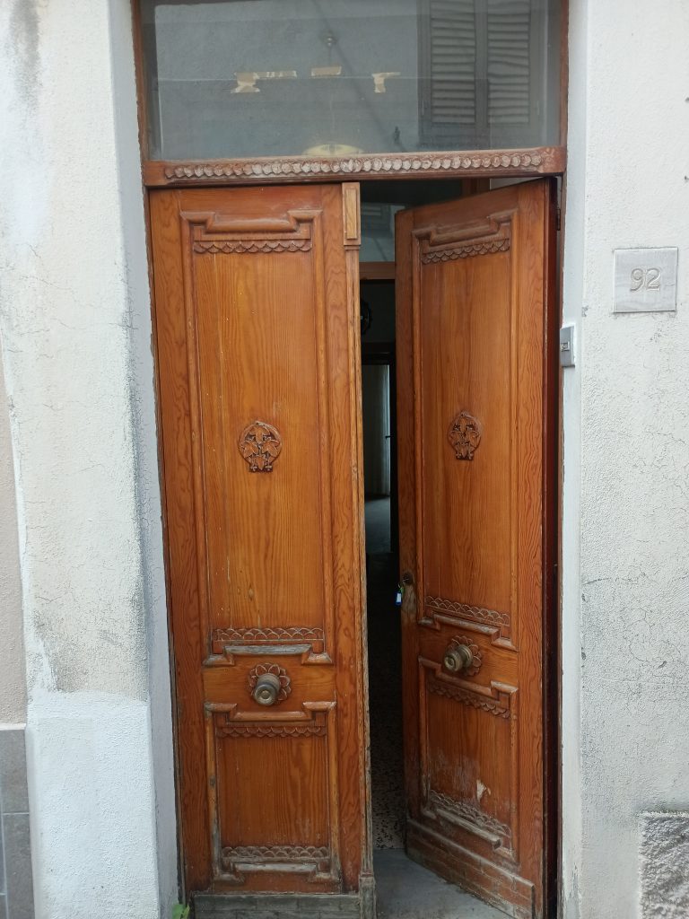 Detached house in the historic center (via Dante, 92)
