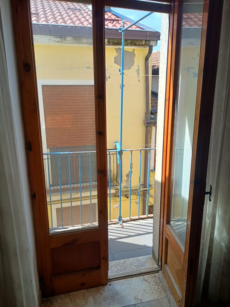 Detached house in the historic center (via Dante, 92)