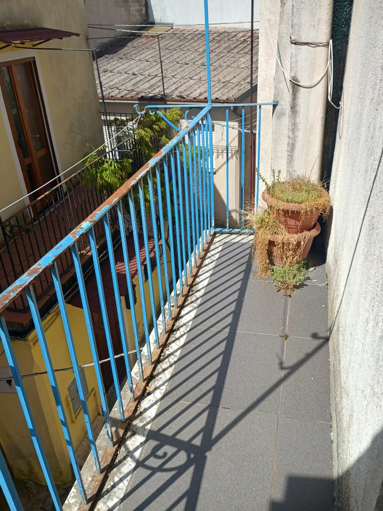 Detached house in the historic center (via Dante, 92)