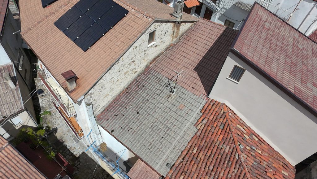 Detached house in the historic center (via Dante, 92)