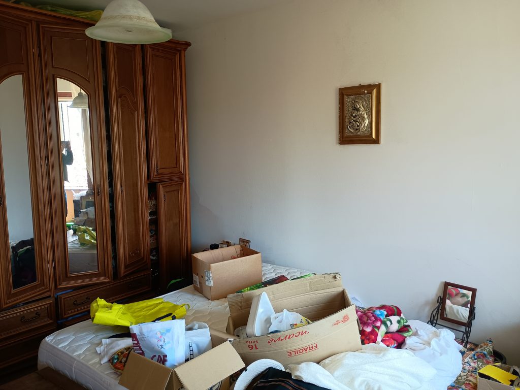 Casa indipendente con terreno (c.da Serrone, 27)