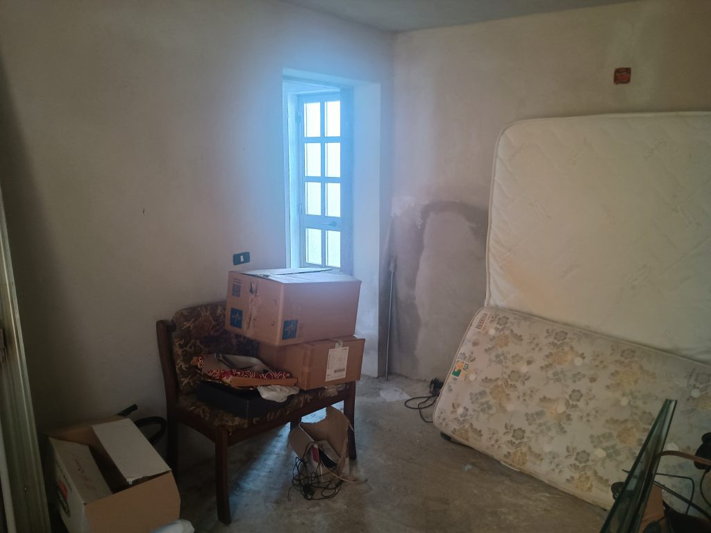 Detached house in the urban centre (vico III° Chiesa, 4)