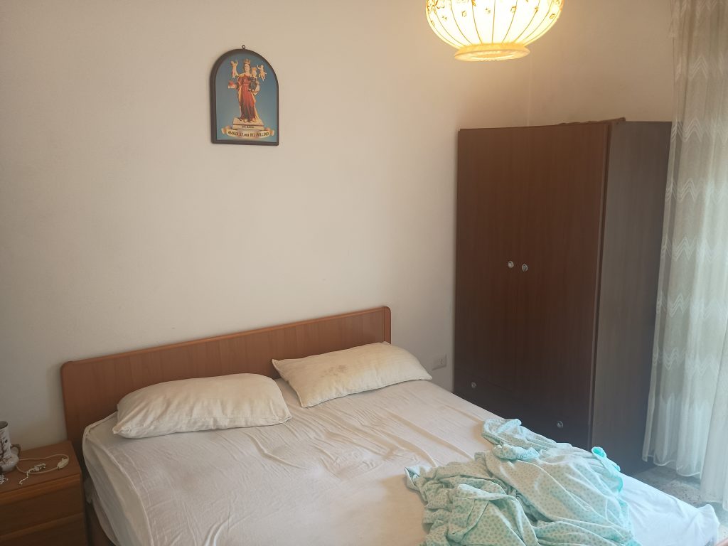 Detached house in the urban centre (vico III° Chiesa, 4)