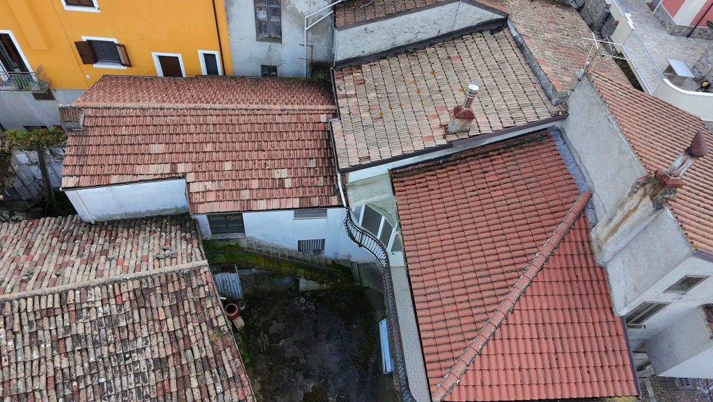 Detached house in the urban centre (vico III° Chiesa, 4)
