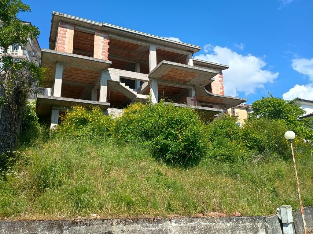 Detached house in the urban centre (via Salvo D’Acquisto, snc)