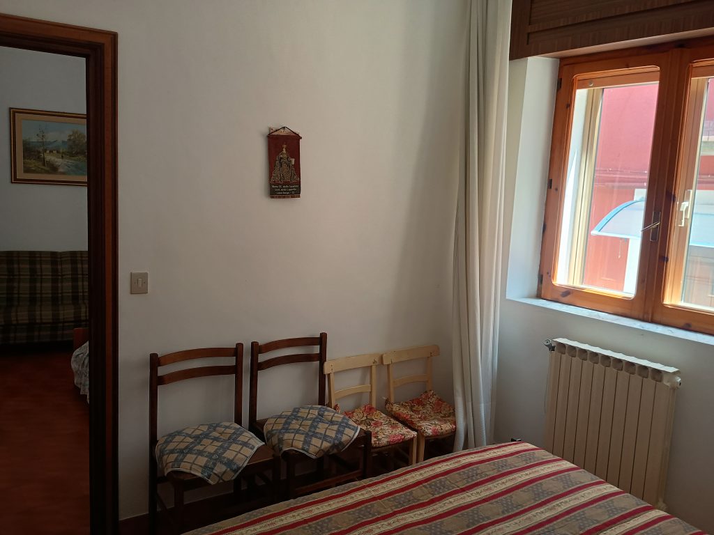 Casa indipendente con garage nel centro storico (via Settembrini, 8)