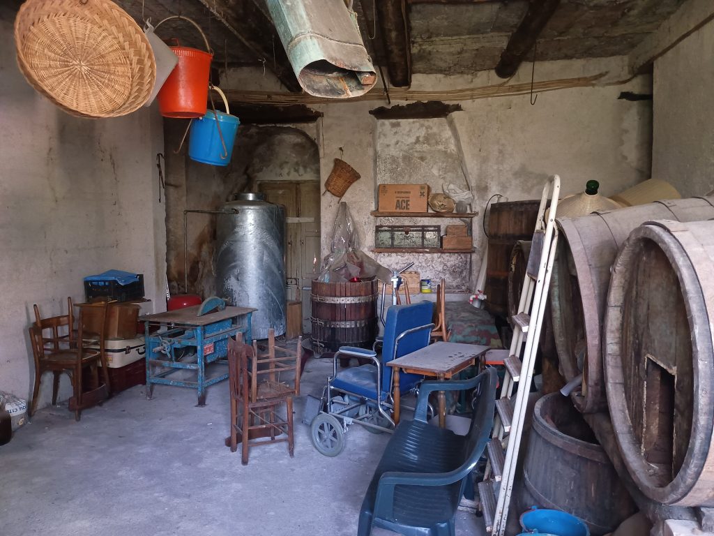 Casa indipendente con garage nel centro storico (via Settembrini, 8)
