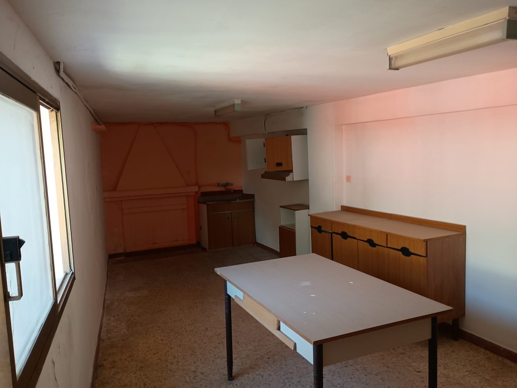 Casa indipendente con garage nel centro storico (via Settembrini, 8)