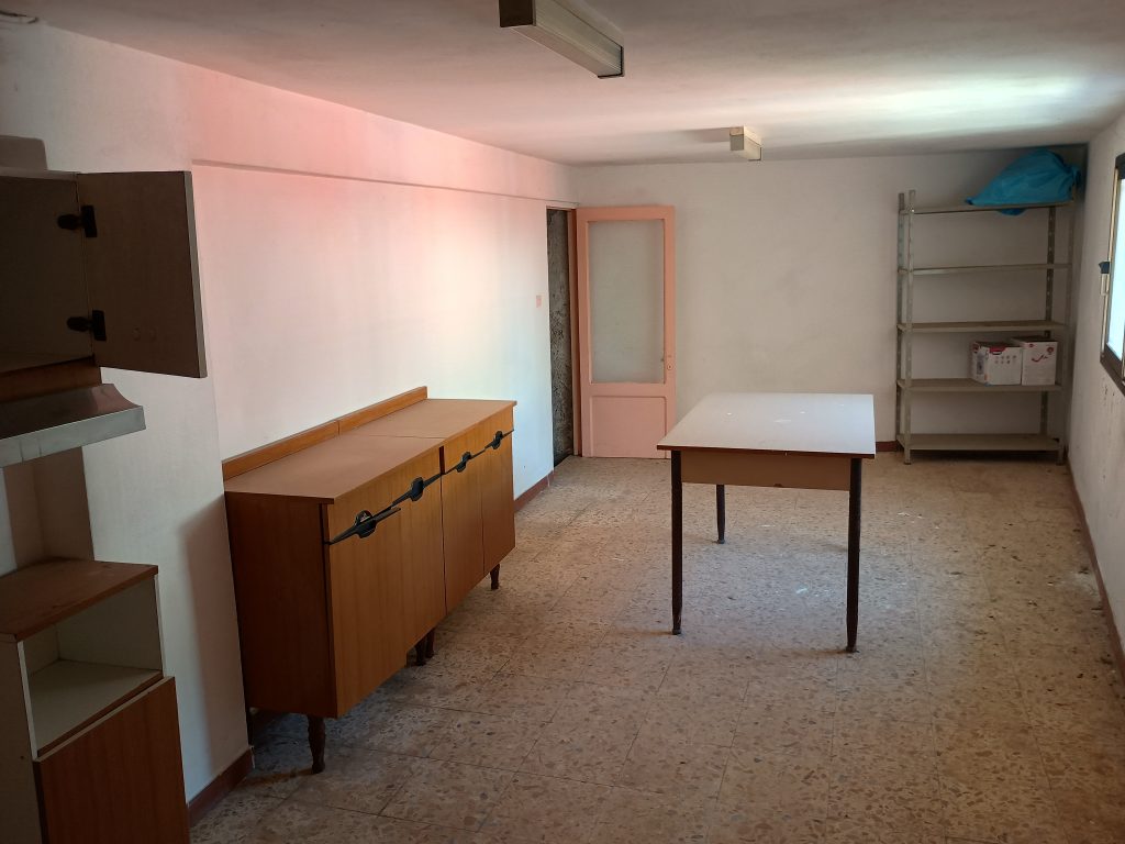 Casa indipendente con garage nel centro storico (via Settembrini, 8)