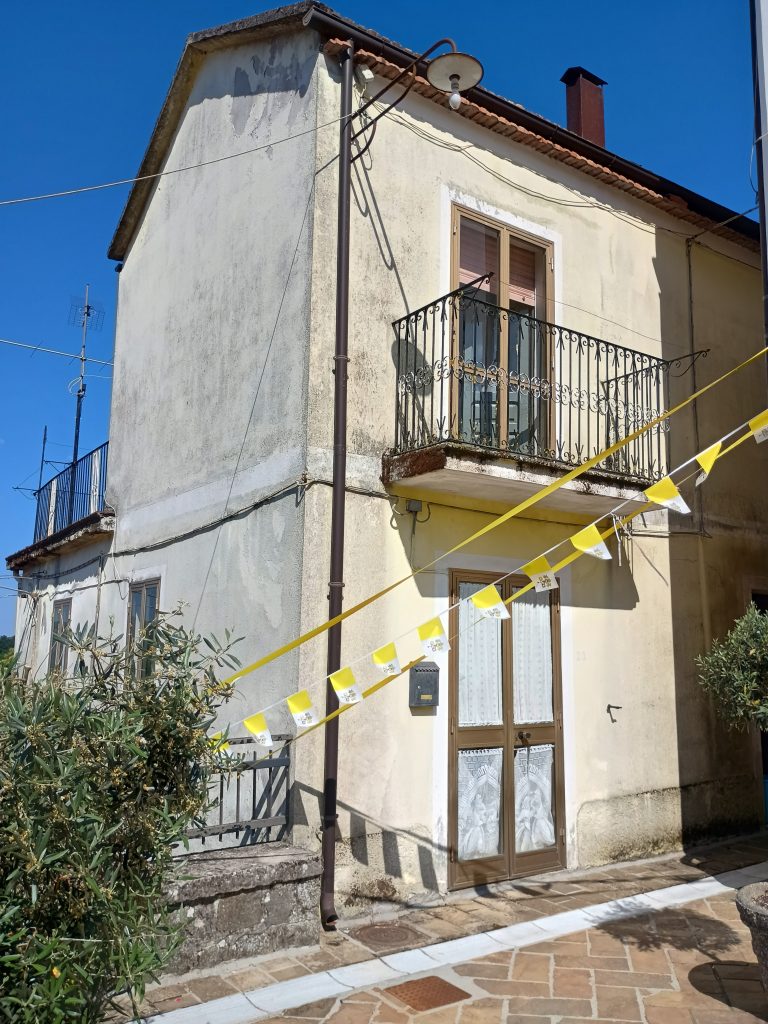 Detached house in Agromonte Magnano hamlet (via Chiesa, 23)