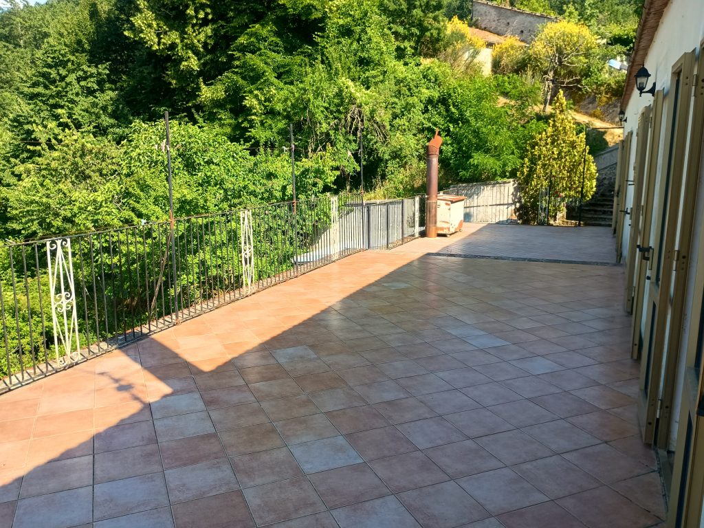 Detached house in Agromonte Magnano hamlet (via Chiesa, 23)