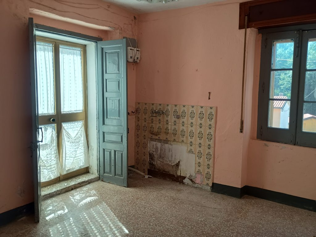 Detached house in Agromonte Magnano hamlet (via Chiesa, 23)