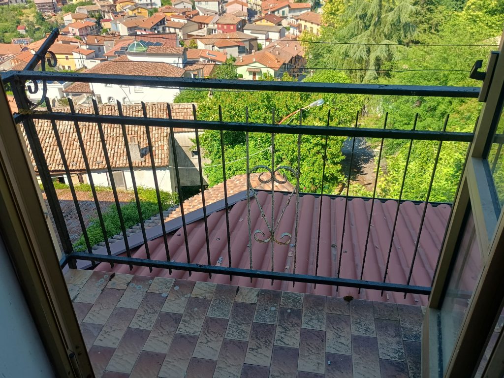Detached house in Agromonte Magnano hamlet (via Chiesa, 23)