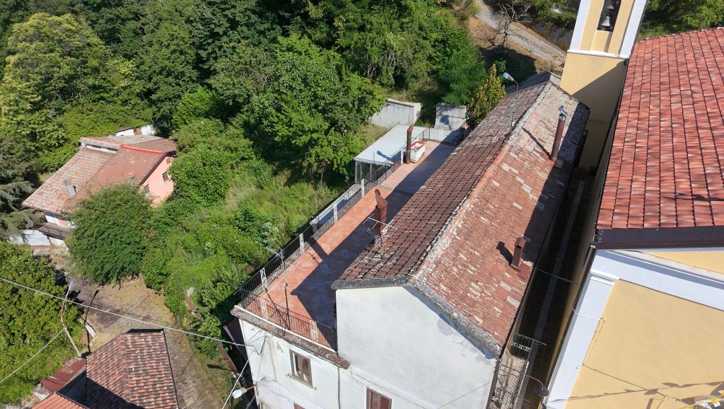 Detached house in Agromonte Magnano hamlet (via Chiesa, 23)