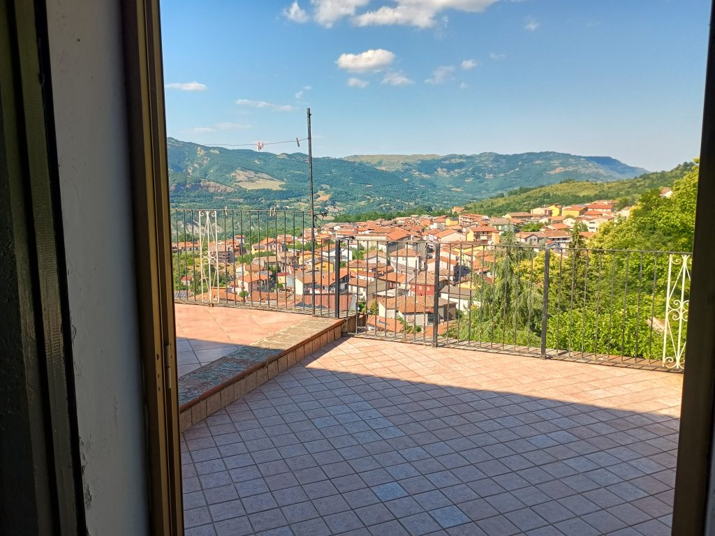Detached house in Agromonte Magnano hamlet (via Chiesa, 23)