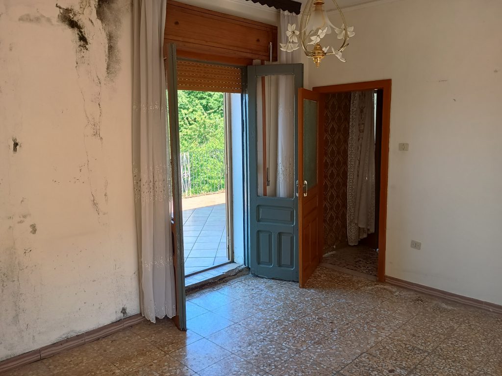 Detached house in Agromonte Magnano hamlet (via Chiesa, 23)
