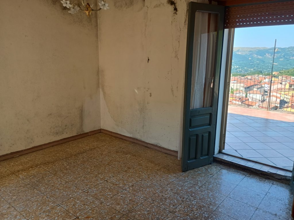 Detached house in Agromonte Magnano hamlet (via Chiesa, 23)