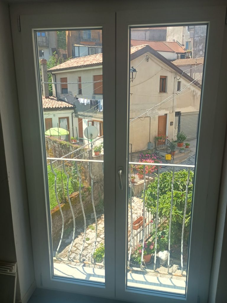 Detached house in the urban centre (via Bovio 25A)