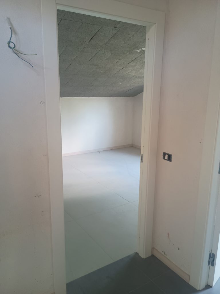 Detached house in the urban centre (via Bovio 25A)