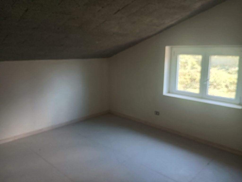 Detached house in the urban centre (via Bovio 25A)