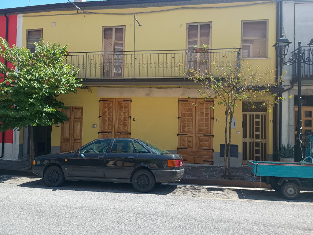 Detached house in the urban centre (c.so Vittorio Emanuele II°, 12-12A)