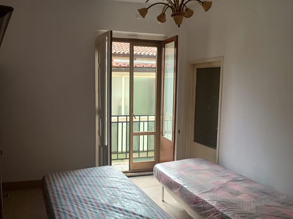 Casa indipendente nel centro urbano (via Duca D’Aosta, 26)
