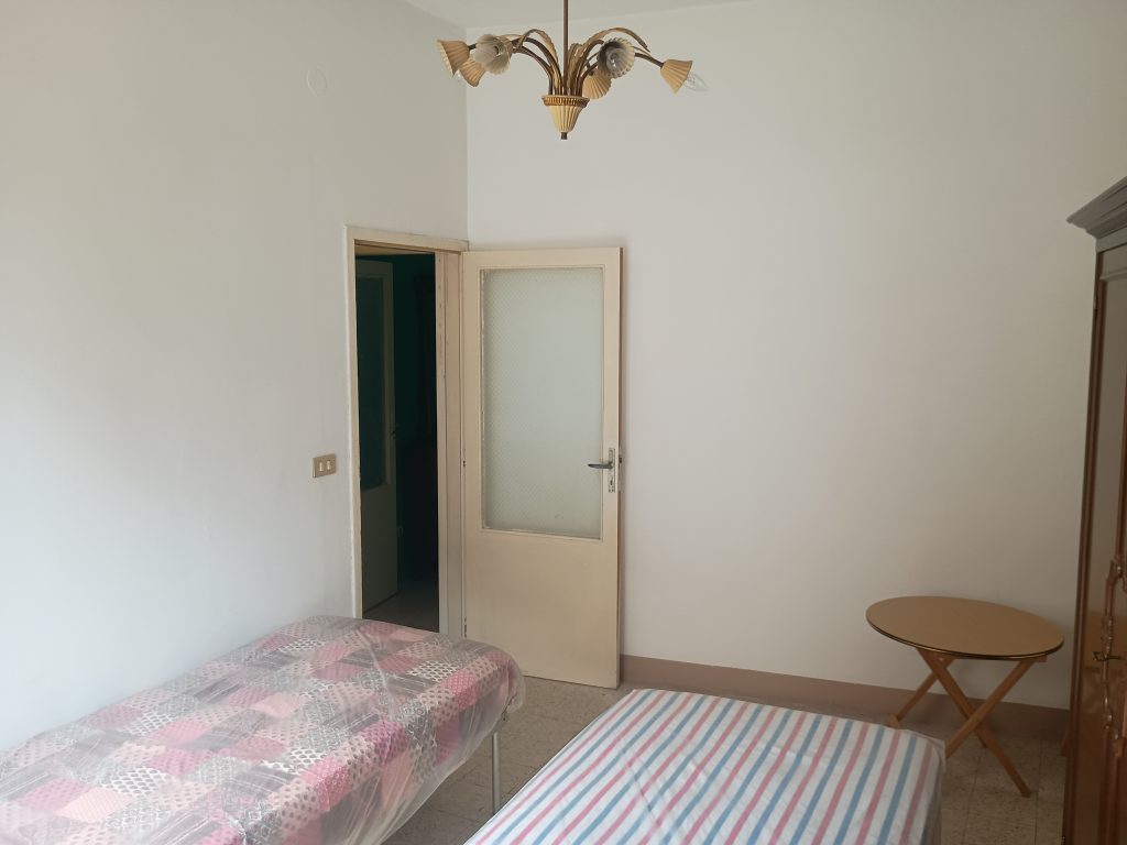 Casa indipendente nel centro urbano (via Duca D’Aosta, 26)