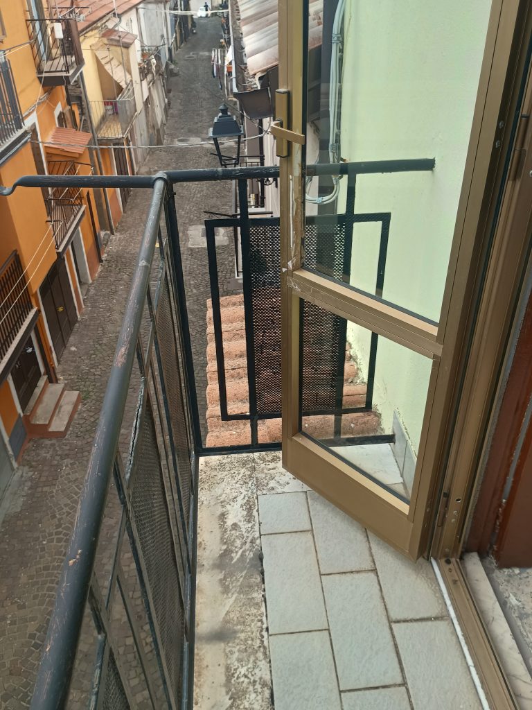 Casa indipendente nel centro urbano (via Duca D’Aosta, 26)