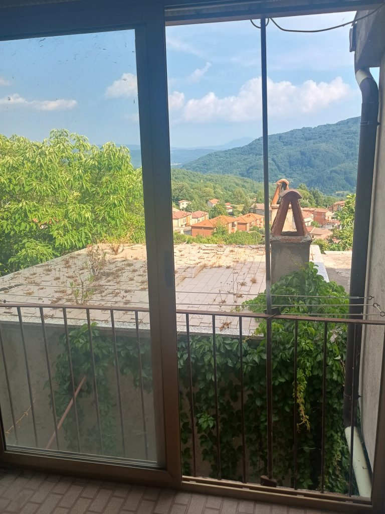 Detached house in the thermal area (via Cremonesi, 76)