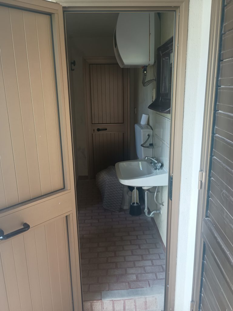 Detached house in the thermal area (via Cremonesi, 76)