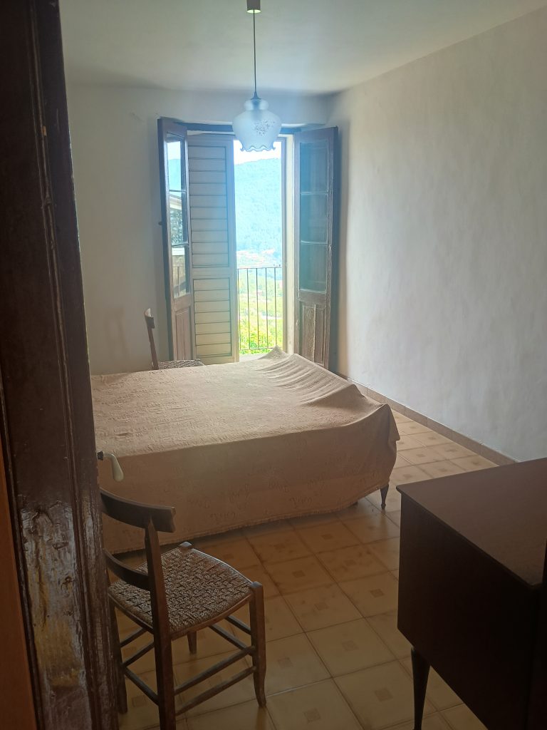 Detached house in the thermal area (via Cremonesi, 76)